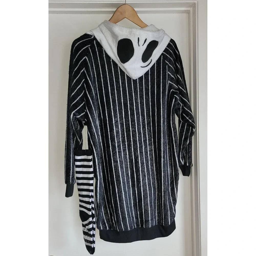 Disney Tim Burton's The Nightmare‎ Before Christmas Pullover Lounger Knee Socks